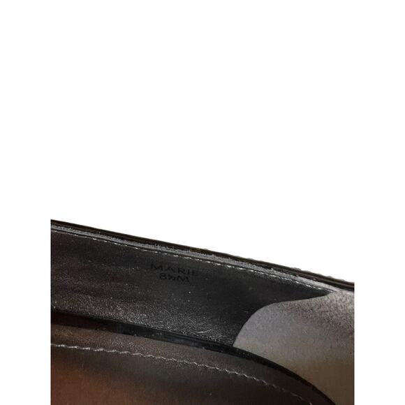 Tahari Classic Black patent leather Heels 8.5 - Picture 8 of 10